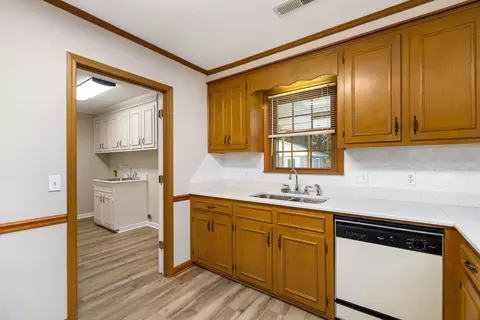 Kitchen - 751 Bay Springs Dr, Sumter, SC 29154 photo 2 of 3
