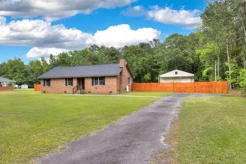 435 Pinecrest Dr, Sumter, SC 29153