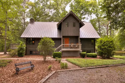 1470 Barnwell Dr, Sumter, SC 29154