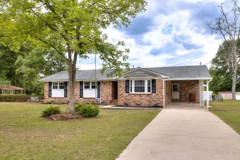 4136 N Lake Cherryvale Dr, Sumter, SC 29154