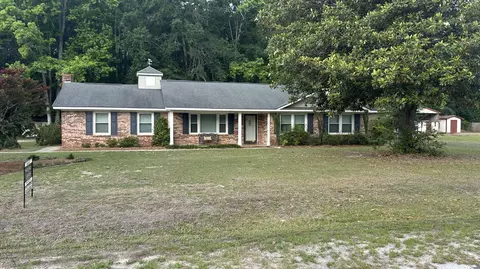 1184 Fellowship Dr, Manning, SC 29102