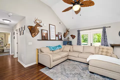 Entry Way - 3075 Tuckaway Dr, Sumter, SC 29154 photo 1 of 3