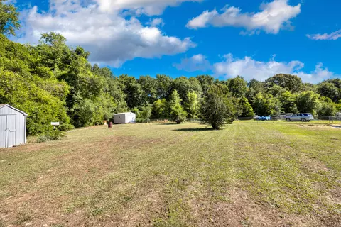 Exterior - 3075 Tuckaway Dr, Sumter, SC 29154 photo 4 of 5