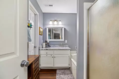 Bath - 3075 Tuckaway Dr, Sumter, SC 29154 photo 2 of 5