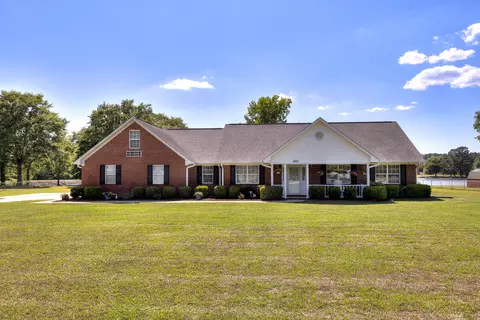 495 Emerald Lake Dr, Sumter, SC 29153