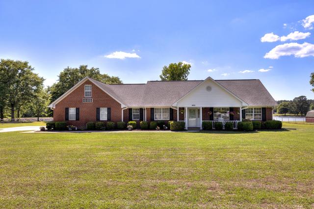 495 Emerald Lake Dr, Sumter, SC 29153