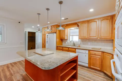 Kitchen - 490 Alpine Dr, Sumter, SC 29154 photo 1 of 4