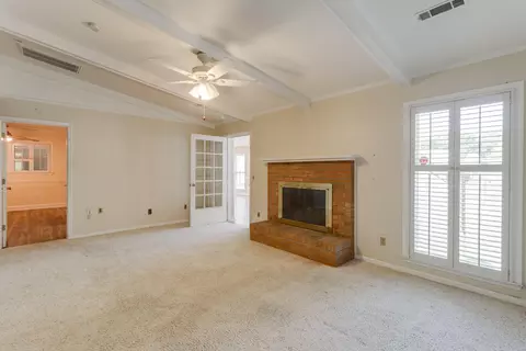 Living - 490 Alpine Dr, Sumter, SC 29154 photo 3 of 5
