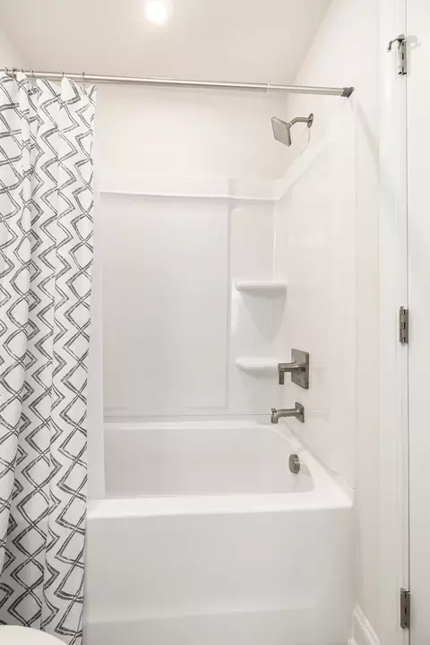 Bath - 3364 Rustic Dr, Sumter, SC 29150 photo 5 of 5