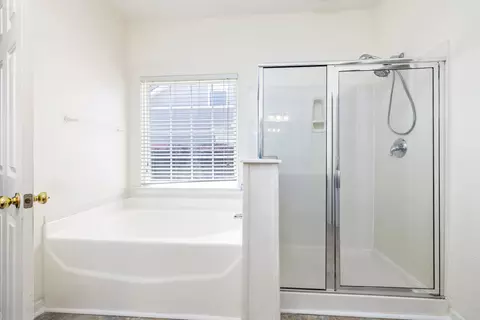 Bath - 595 Batty Way, Sumter, SC 29154 photo 4 of 8