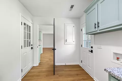 Entry Way - 2705 Circleview Dr, Sumter, SC 29154 photo 2 of 5