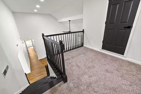 Entry Way - 2705 Circleview Dr, Sumter, SC 29154 photo 4 of 5
