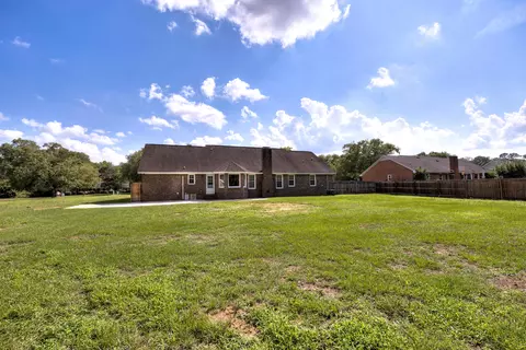 Exterior - 2705 Circleview Dr, Sumter, SC 29154 photo 3 of 4