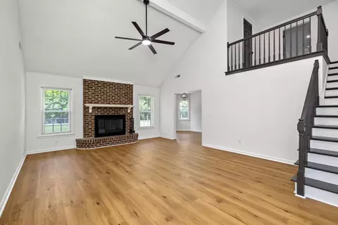 Living - 2705 Circleview Dr, Sumter, SC 29154 photo 1 of 3