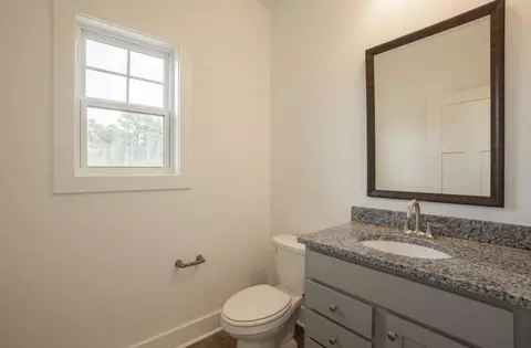 Bath - 2171 Currituck Dr, Sumter, SC 29153 photo 1 of 4