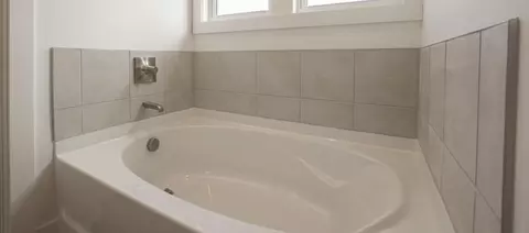 Bath - 2171 Currituck Dr, Sumter, SC 29153 photo 4 of 4