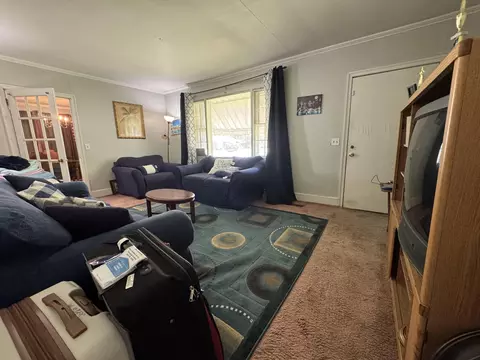 Living - 467 Robney Dr, Sumter, SC 29150 photo 2 of 2
