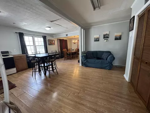 Dining - 467 Robney Dr, Sumter, SC 29150 photo 3 of 4