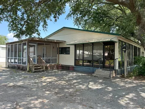 1062 Golf Cart Ln, Summerton, SC 29148
