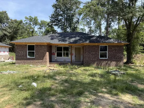 55 Capri Dr, Sumter, SC 29150