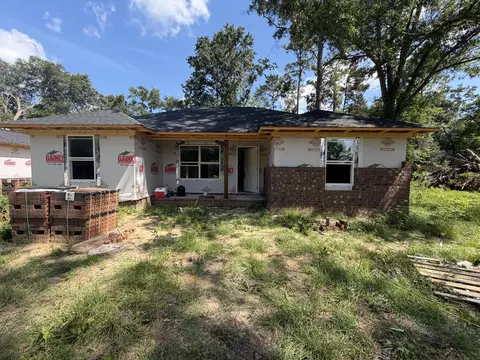 55 Capri Dr, Sumter, SC 29150