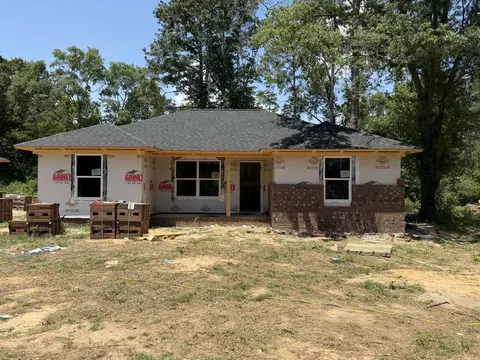 55 Capri Dr, Sumter, SC 29150
