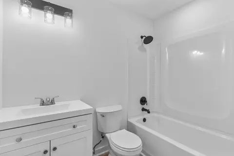 Bath - 233 Pack Rd, Sumter, SC 29150 photo 2 of 2