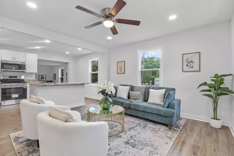 Living - 233 Pack Rd, Sumter, SC 29150 photo 1 of 3