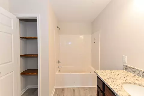 Bath - 480 Lee St, Sumter, SC 29150 photo 1 of 3