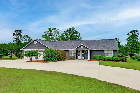 1170 Shore Dr, Manning, SC 29102