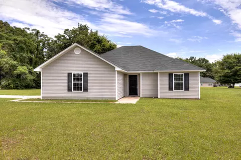 3720 Delaware Dr, Dalzell, SC 29040