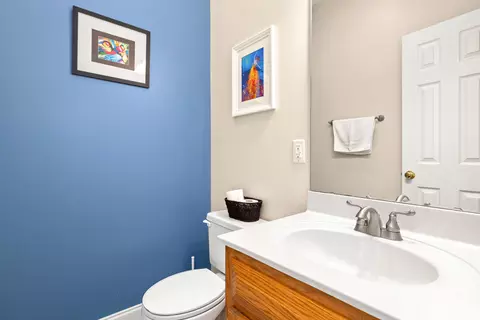 Bath - 750 Windrow Dr, Sumter, SC 29150 photo 5 of 7