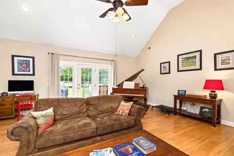 Living - 750 Windrow Dr, Sumter, SC 29150 photo 2 of 3