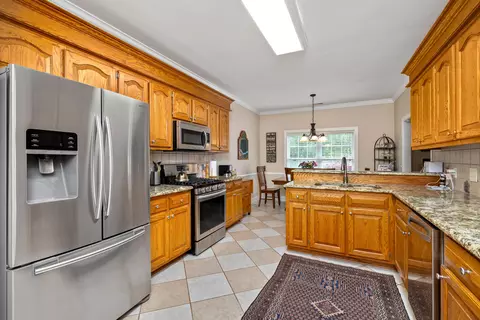 Kitchen - 750 Windrow Dr, Sumter, SC 29150 photo 4 of 6