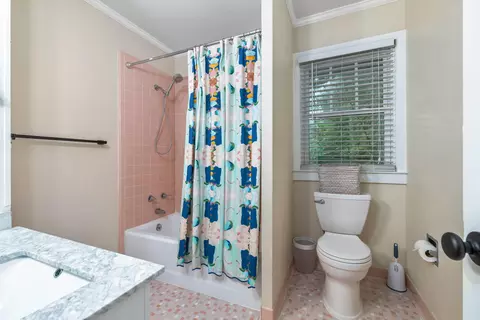 Bath - 78 Nash St, Sumter, SC 29150 photo 6 of 8
