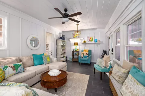 Living - 78 Nash St, Sumter, SC 29150 photo 6 of 6