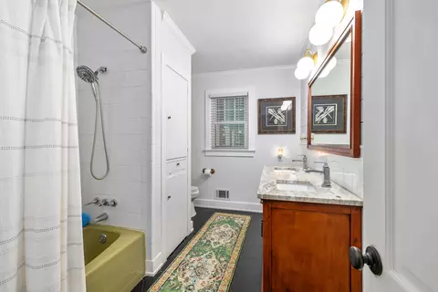 Bath - 78 Nash St, Sumter, SC 29150 photo 8 of 8