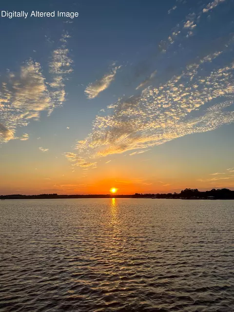 1088 Shore Dr, Manning, SC 29102