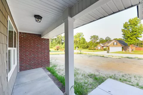 Exterior - 1805 Gallery Dr, Sumter, SC 29153 photo 2 of 4