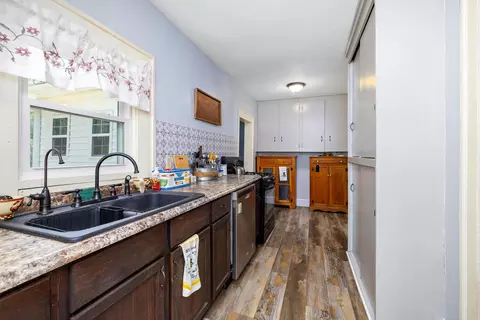 Entry Way - 116 W Sumter St W, Mayesville, SC 29104 photo 3 of 3