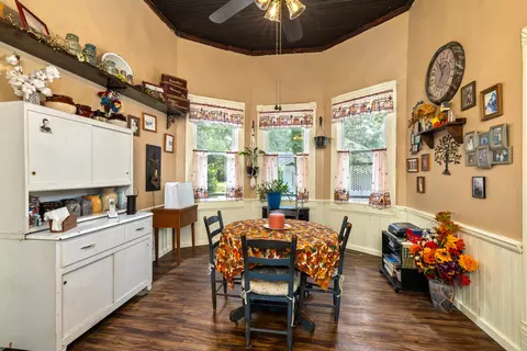Dining - 116 W Sumter St W, Mayesville, SC 29104 photo 1 of 2