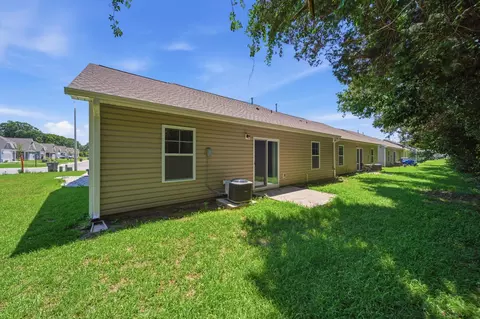 Exterior - 2145 Stillpointe Dr, Sumter, SC 29154 photo 1 of 4