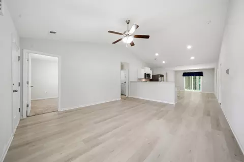 Living - 2145 Stillpointe Dr, Sumter, SC 29154 photo 2 of 3