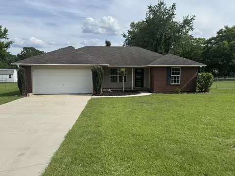 3330 Denton Dr, Dalzell, SC 29040