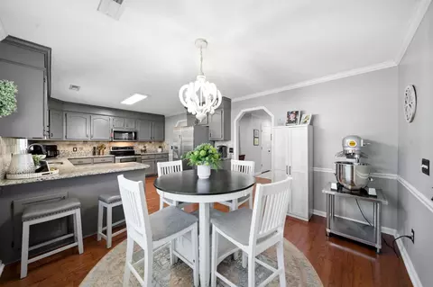 Dining - 1220 Malone Dr, Sumter, SC 29154 photo 4 of 4