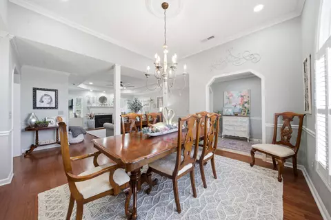 Dining - 1220 Malone Dr, Sumter, SC 29154 photo 2 of 4