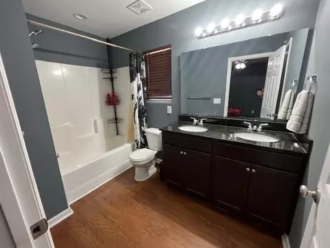 Bath - 1195 Floyd Dr, Sumter, SC 29154 photo 2 of 3