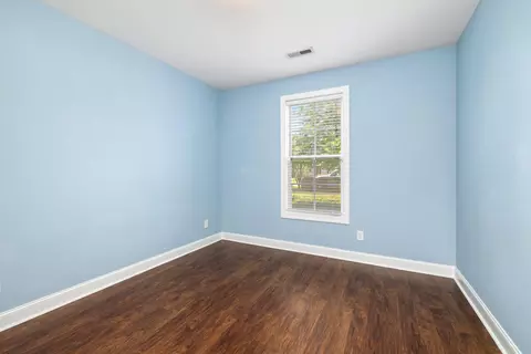 Bedroom - 3640 Katwallace Cir, Sumter, SC 29154 photo 6 of 9