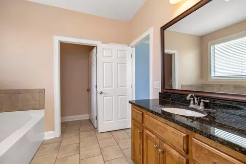 Bath - 3640 Katwallace Cir, Sumter, SC 29154 photo 5 of 7