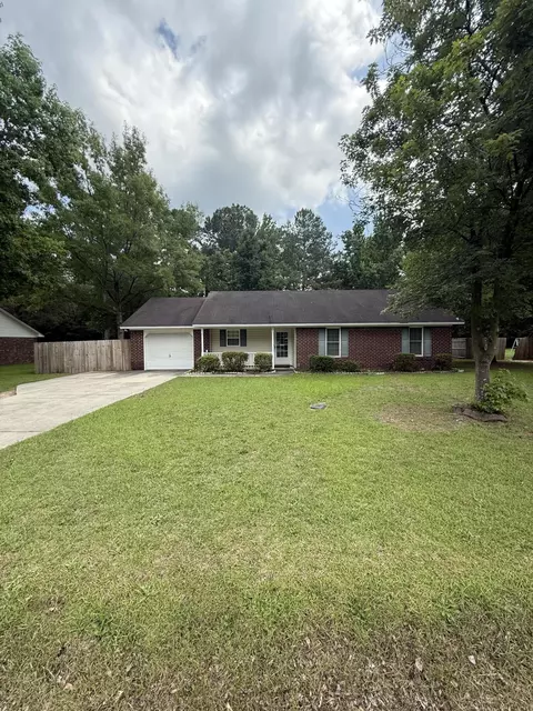 2710 Genoa Dr, Sumter, SC 29153